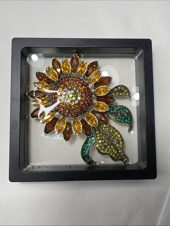 Jewelry - Sunflower Crystal Brooch in Amber, Green and Teal